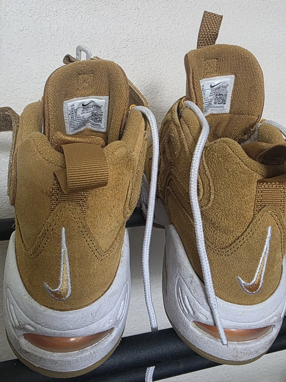 Kids Suede High-Top Nike GRIFFEY MAX 1 tan Sneakers